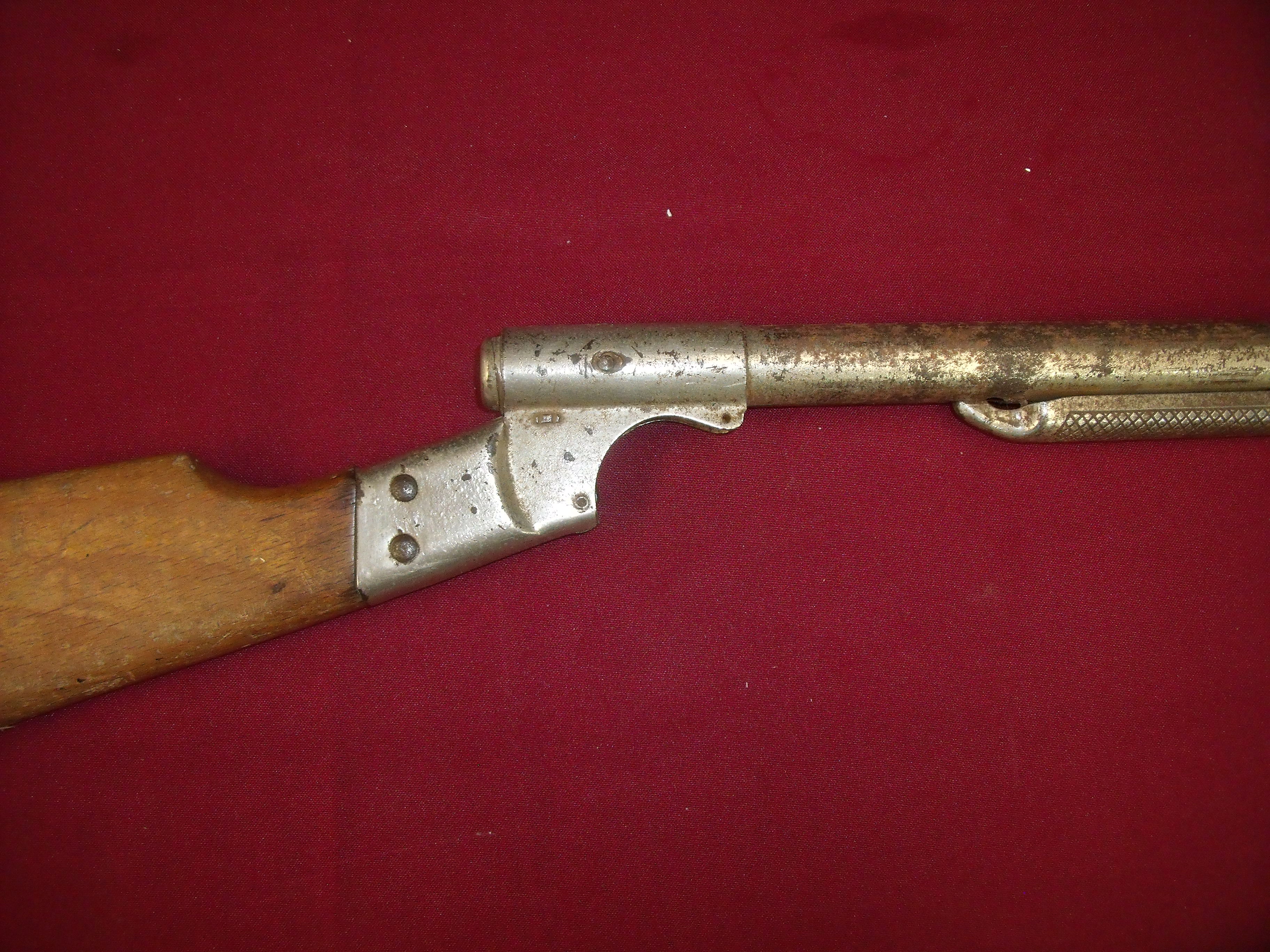 Unusual Gem style break barrel .177 air