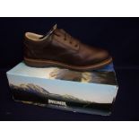 Boxed brand new pair of ex-shop stock Meindl Cambridge GTX (R) shoes (size 8)