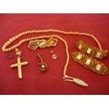 Unmarked yellow metal crucifix pendant, simulated pearl necklace, Pinchbeck Edwardian brooch set