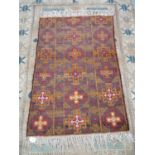 Small Persian type geometric rug (125cm x 83cm)