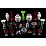 Property of a lady - a quantity of assorted ceramics & glass including an Art deco style mottled