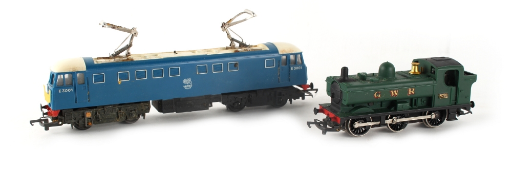 Sold on behalf of Weldmar Hospicecare Trust - a Tri-ang Hornby OO gauge R753 E3001 Bo Bo Electric