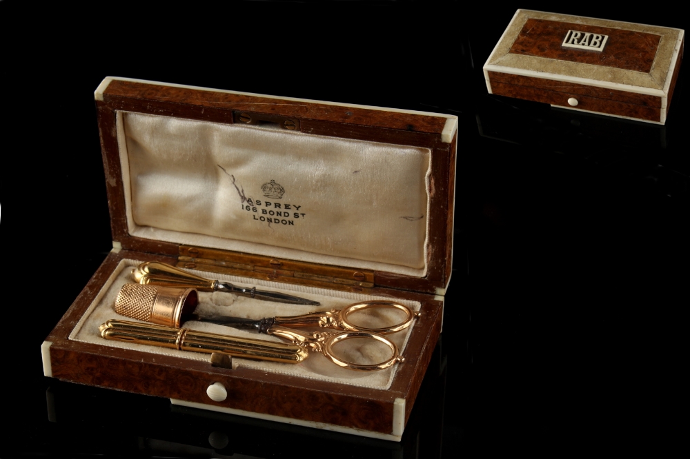 A French 18ct gold mounted associated four piece sewing set, eagle head marks, in Asprey, London