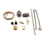 Property of a deceased estate - a bag containing assorted jewellery including a pair of 9ct gold &