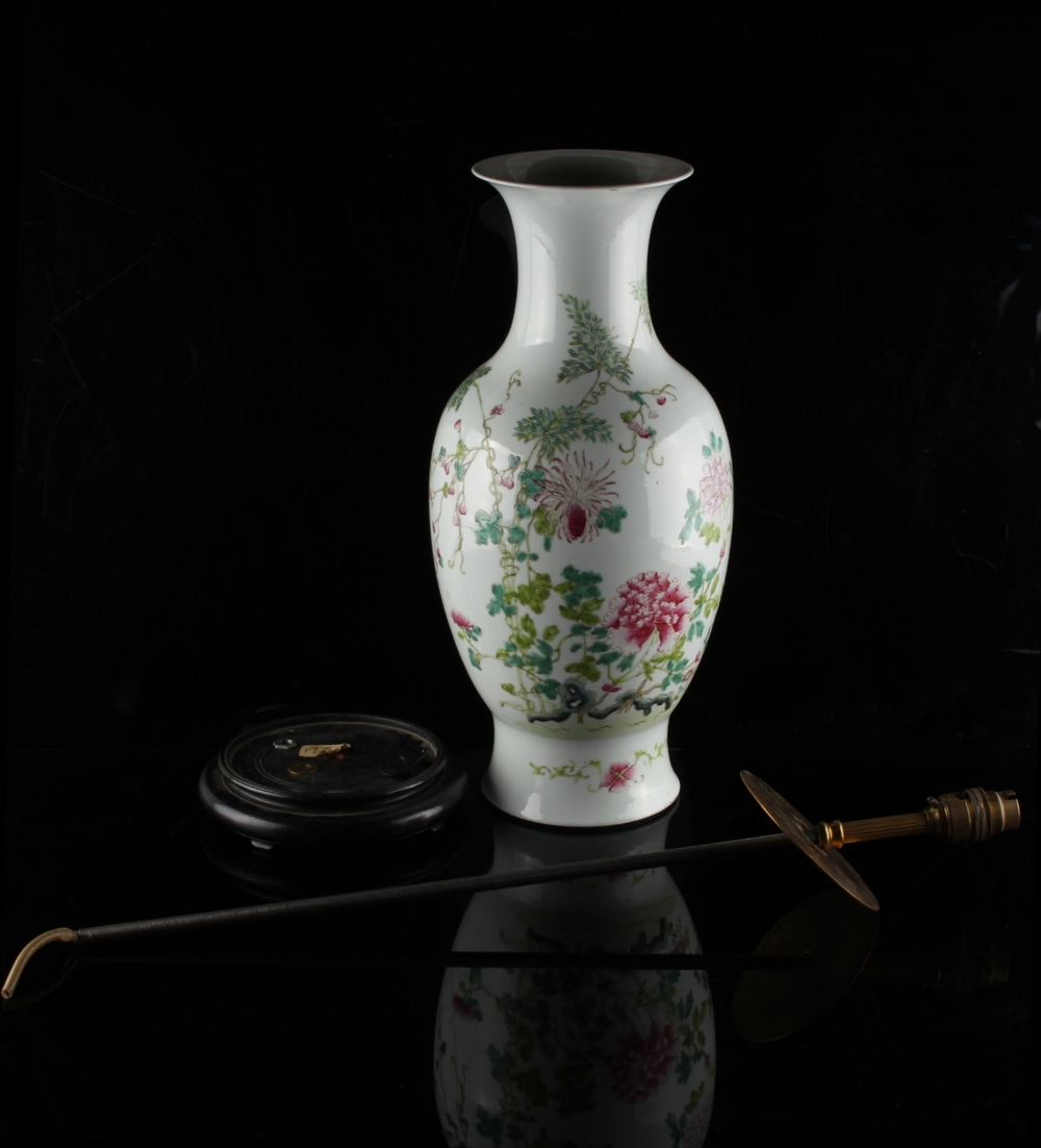 A Chinese famille rose baluster vase, painted with peonies among rockwork, iron red Qianlong 4- - Image 3 of 3