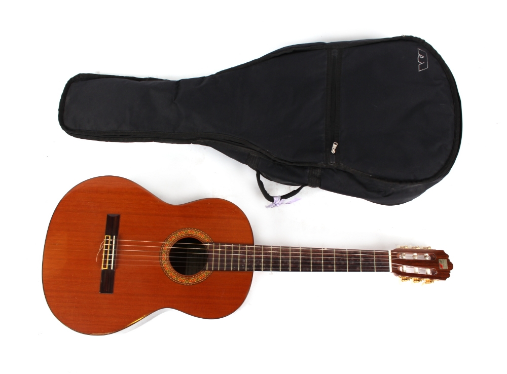 Property of a deceased estate - musical instrument - an Alhambra model 4P classical guitar, with