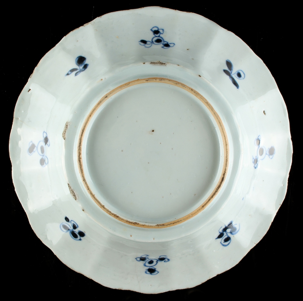 Property of a lady - a Chinese blue & white petal rimmed dish, Kangxi period (1662-1722), painted - Image 2 of 2