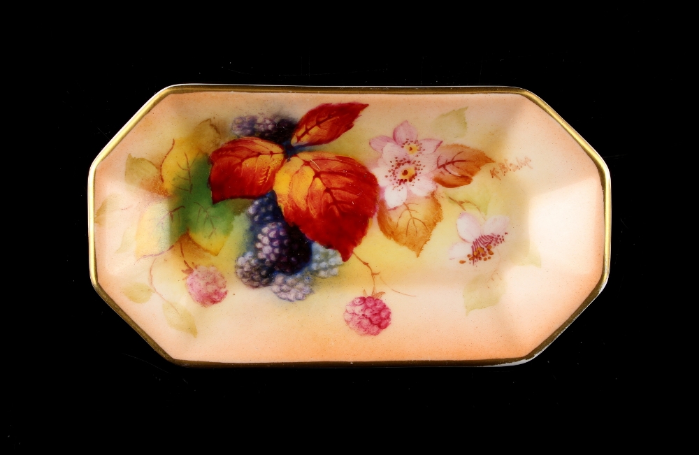 A 1940's Royal Worcester rectangular pin tray painted with blackberries, 4.55ins. (11.6cms.) long ( - Image 2 of 2