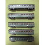 Five French Hornby Acho SNCF Coaches, very good:- Unboxed