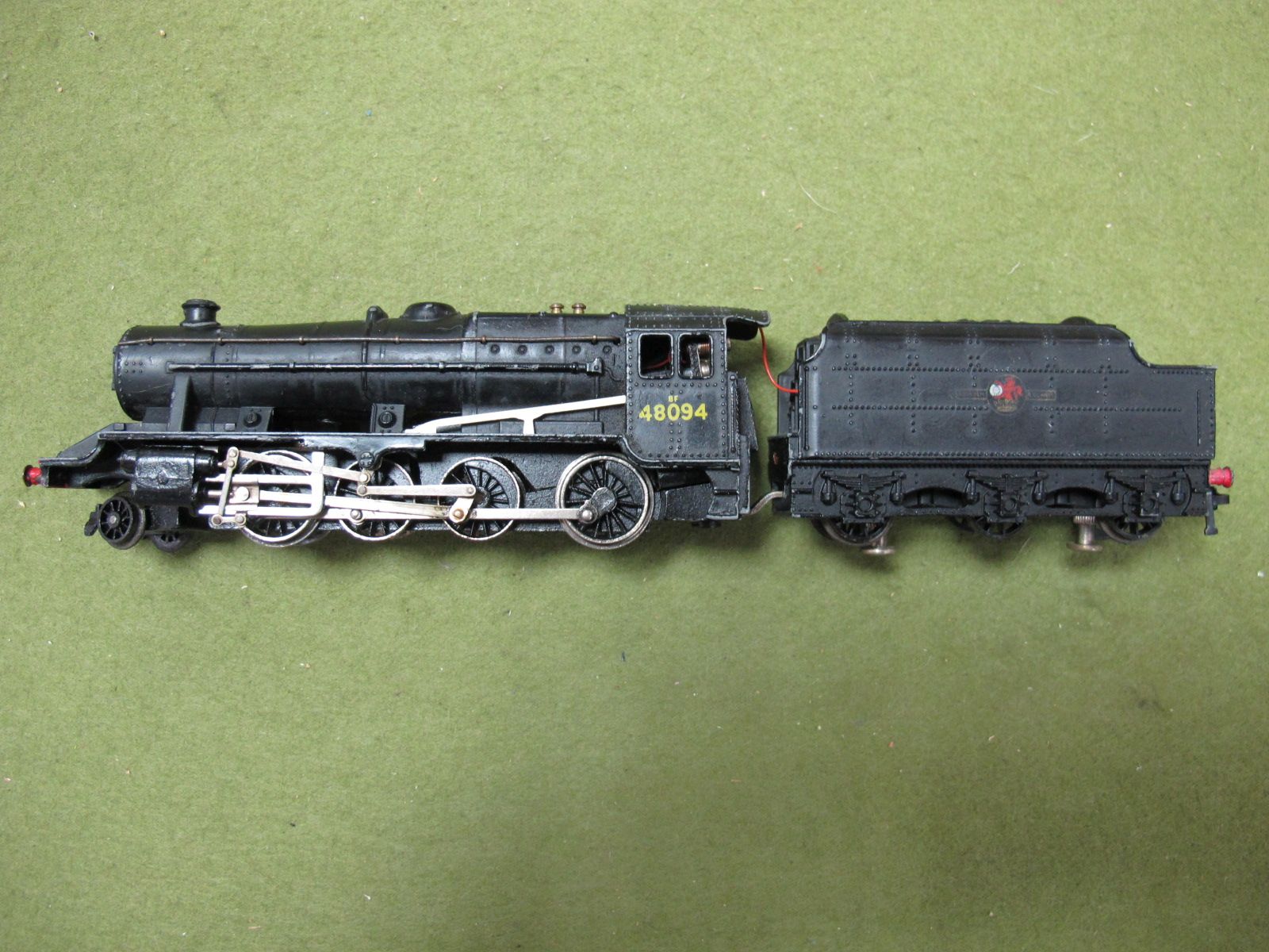 Hornby Dublo Three Rail No. 3224 2-8-0 8F - R/No. 48094, playworn/fair. Hard to find.