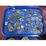 A Mixed Lot of Assorted Costume Brooches, etc:- One Tray