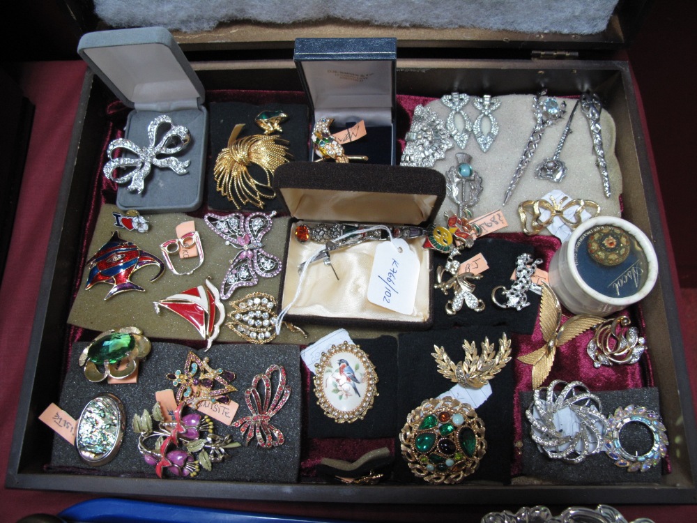 A Collection of Assorted Vintage and Later Costume Brooches, including Scottish/Celtic style,