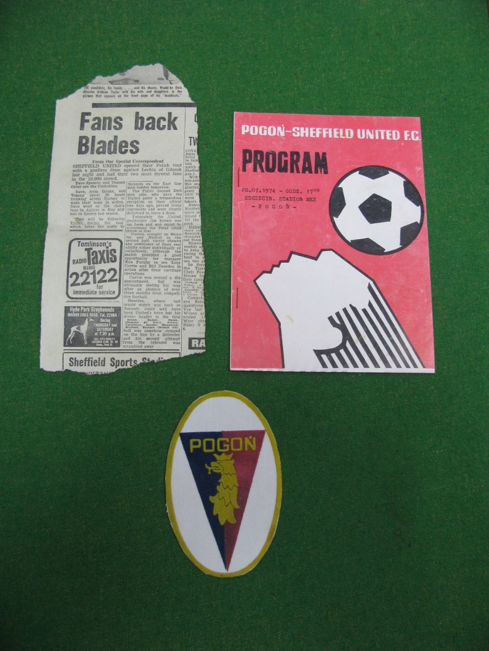 Pogon Szczecin v. Sheffield United Programme, dated 20/7/1974, together with Pogon badge and match