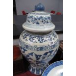 XVIII Style Chinese Blue and White Jar and Cover, decorated with floral decoration.