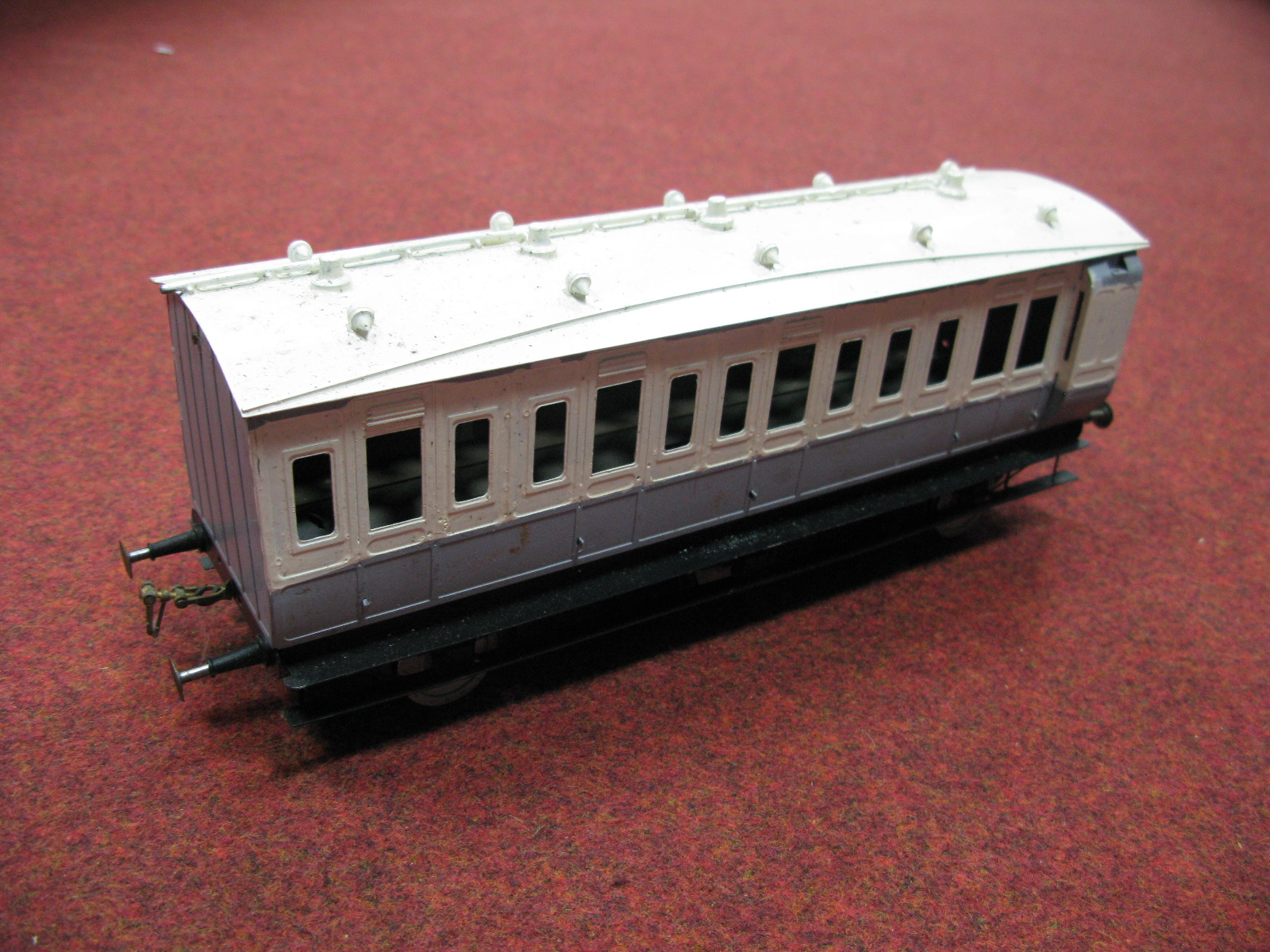 Five Kit Built "Gauge 1" White Metal/Brass Rolling Four Wheel and Six Wheel Stock Passenger - Image 7 of 7