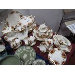 Royal Albert Old Country Roses Dinner and Tea Ware, comprising six dinner plates, six tea plates,