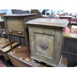An Early XX Century Oak Purdonium, moulded top over single pull drawer with flowerhead motif;