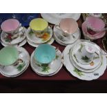 Roslyn China Wheatcroft Roses Tea Ware, of approximately twenty-one pieces.