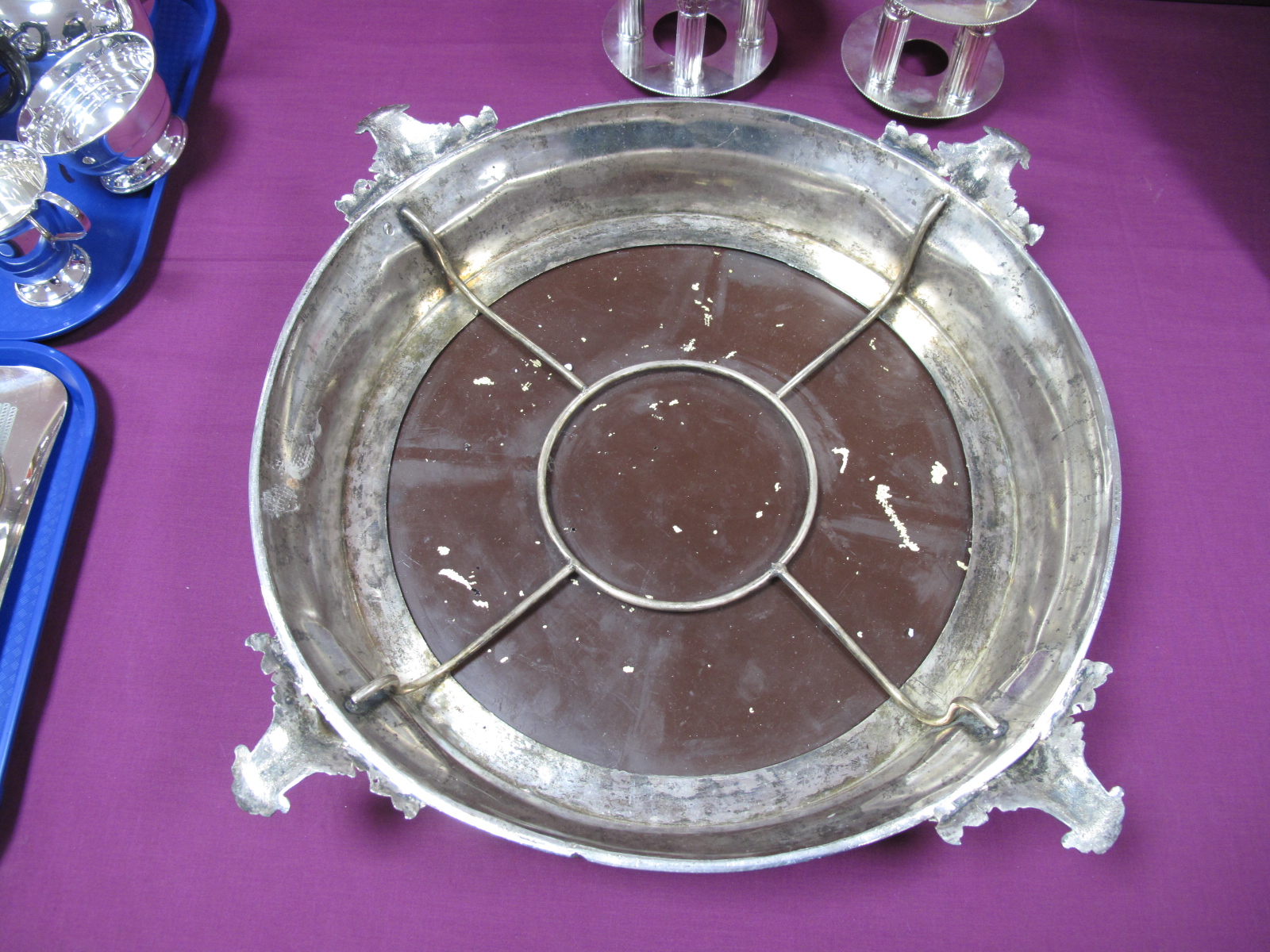 A Late XIX / Early XX Century Plated Wedding Cake Stand, with mirrored plateau, within a ribbon tied - Image 5 of 7