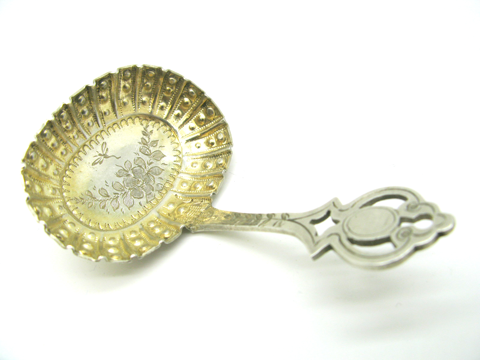 A Highly Decorative Hallmarked Silver Caddy Spoon, Chaplin & Sons, London 1900, the shaped