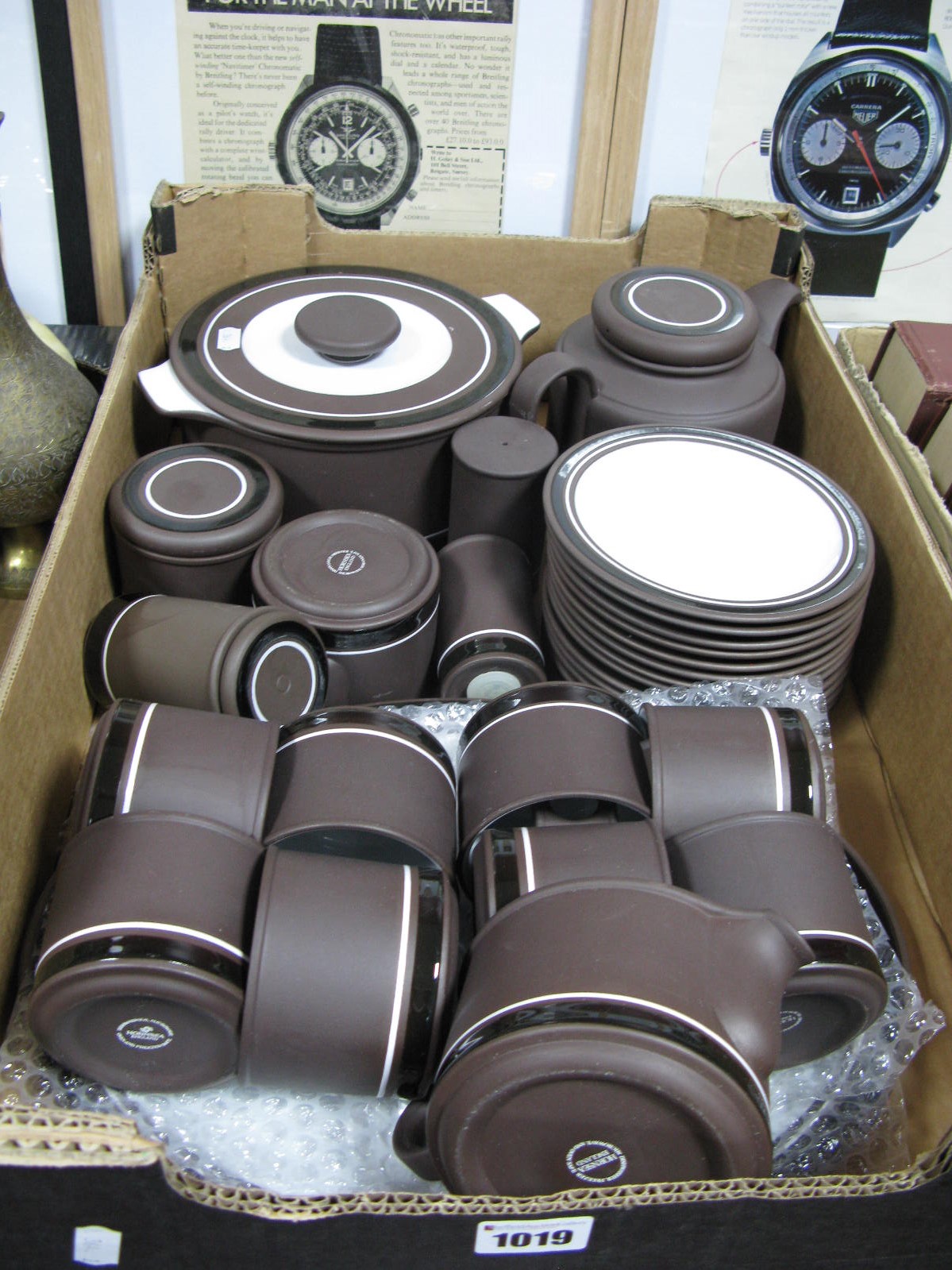 Hornsea 'Contrast' Table Ware, of approximately thirty pieces.