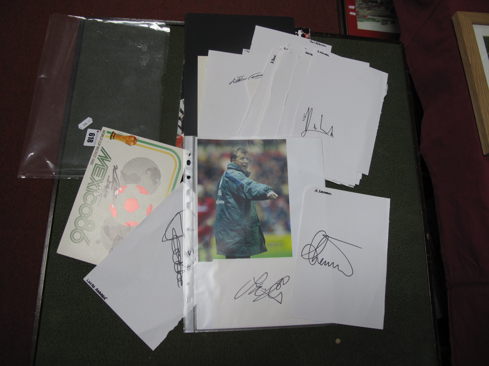 Autographs - All Unverified 'Diego' '10' On mexico 86 Max Card, Radebe, Mclaren, Hunter, Harte,