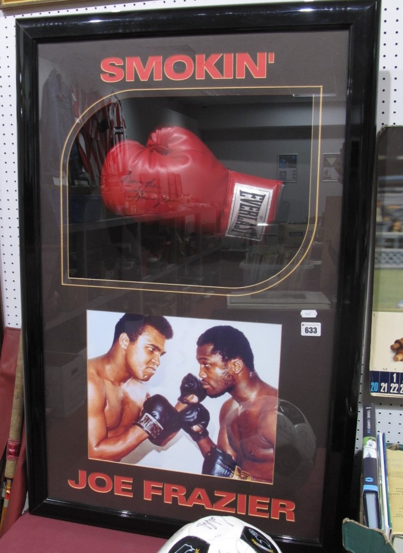 Boxing Smokin Joe Frazier Signed Everlast Left Handed Red Boxing Glove - Unverified, as a mounted