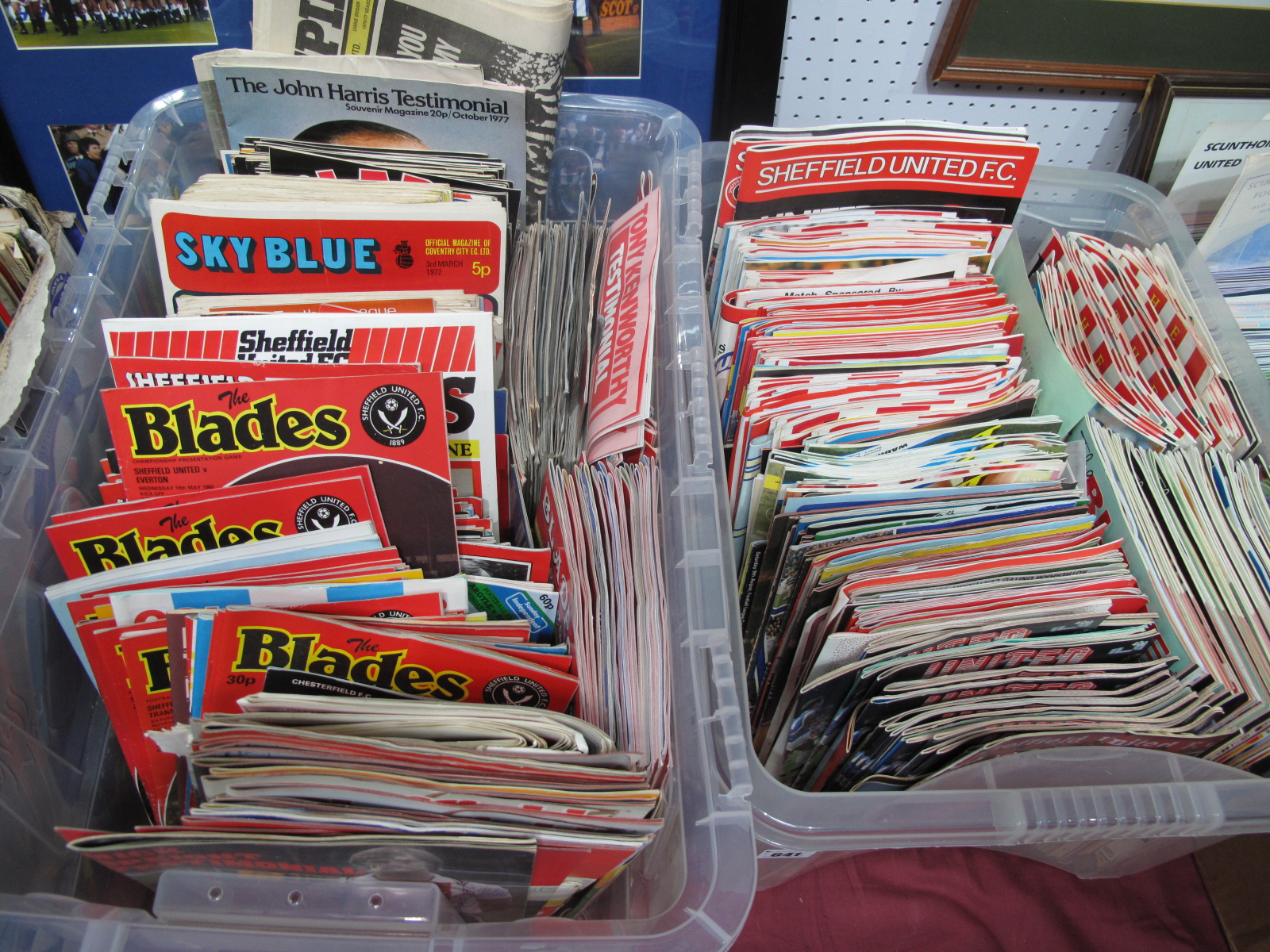 Sheffield United Programmes 1970's and 80's. Homes and Aways, large quantity, Friendlies noted:- Two