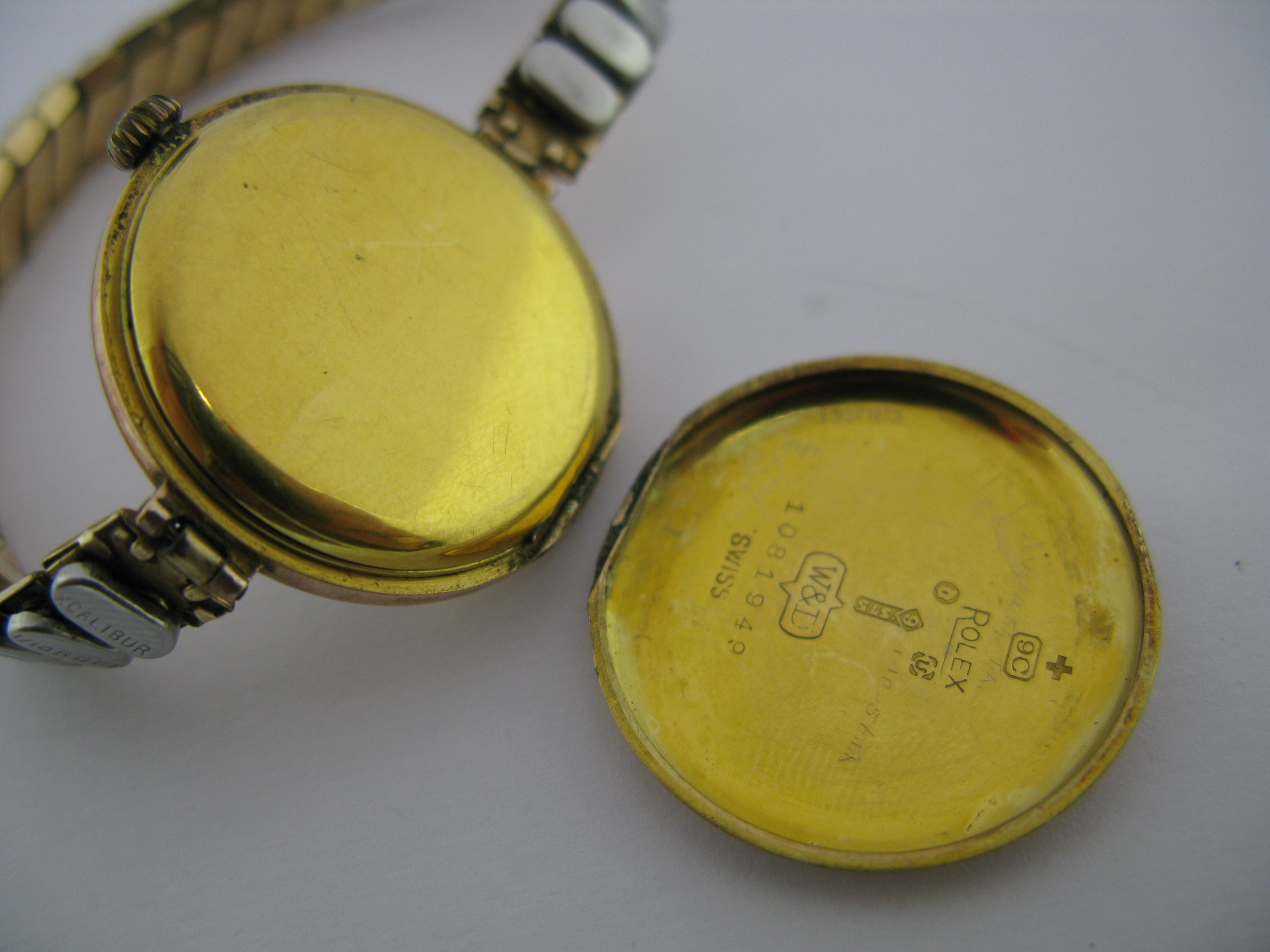 Rolex; A 9ct Gold Cased Ladies Wristwatch, the unsigned dial with black and orange Roman numerals, - Image 2 of 6