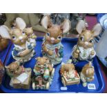 Pendelfin Large 'Mother and Baby' 'Aunt Ruby' 'Father Rabbit' plus four smaller (7):- One Tray
