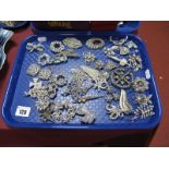A Collection of Assorted Diamanté and Other Costume Brooches:- One Tray