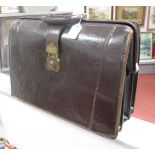 A Gents Brown Leather Briefcase.