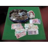 Approaching 6.0 Kilos of Assorted Coins, G.B and foreign. Twenty seven circulated foreign banknotes.