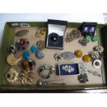 Assorted Costume Brooches:- One Tray
