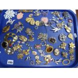 A Collection of Assorted Costume Brooches:- One Tray