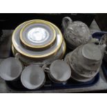 Royal Standard 'Fancy Free' Teaware, Boots Imperial gold plates:- One Tray