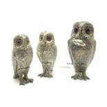 A Novelty Hallmarked Silver Three Piece Cruet Set, RC, London 1961, 1962 as a graduated set of owls,