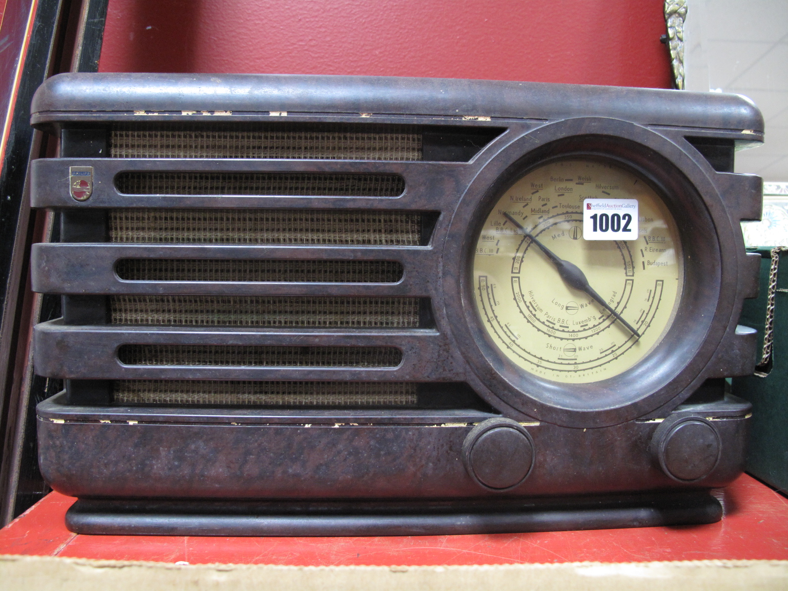 A Philips Brown Bakelite Radio Type 371 A.(sold for spares or repairs only)