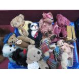 A Quantity of Modern Jointed teddy Bears, by Kalee Bears, The Ganz Cottage, Dormouse Designs and