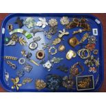 A Large Mixed Lot of Assorted Costume Brooches:- One Tray