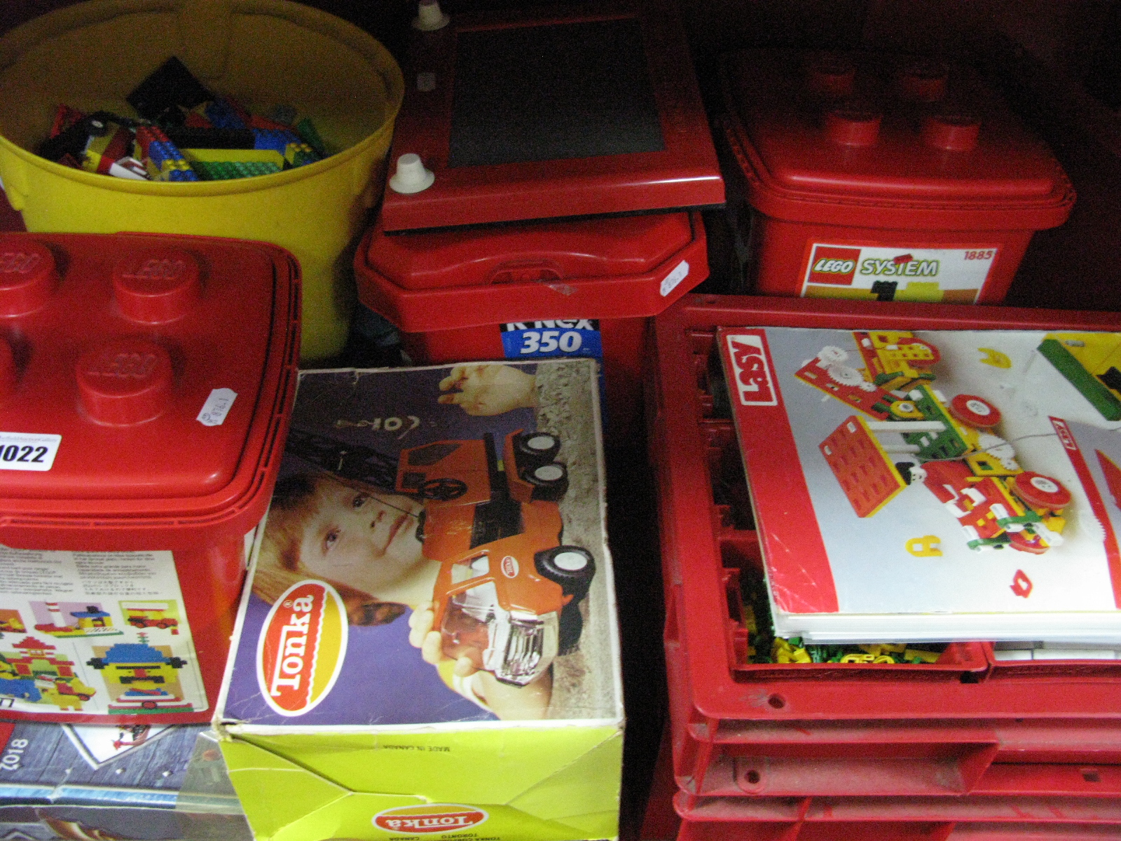 A Quantity of Lego, boxed and loose; knex.com etc (six boxes) and a Mini Tonka 1099 (boxed). (7)