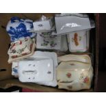 A Collection of Twelve XX Century Cheese Dishes and Covers, including blue and white and blush