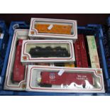 Fourteen Bachmann HO Gauge American Outline Box Vans, Tanker, seven items boxed - condition good.