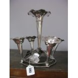 Plated Table Centre, with Ivy leaf pierced base, four outer epergne flutes with one larger to