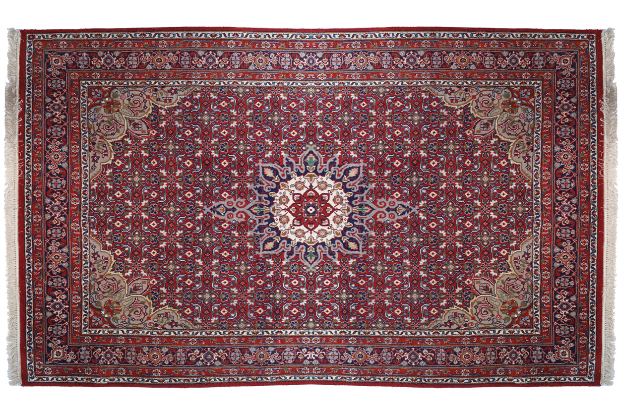 NORTHWEST PERSIAN RUG 308 x 198 cm.