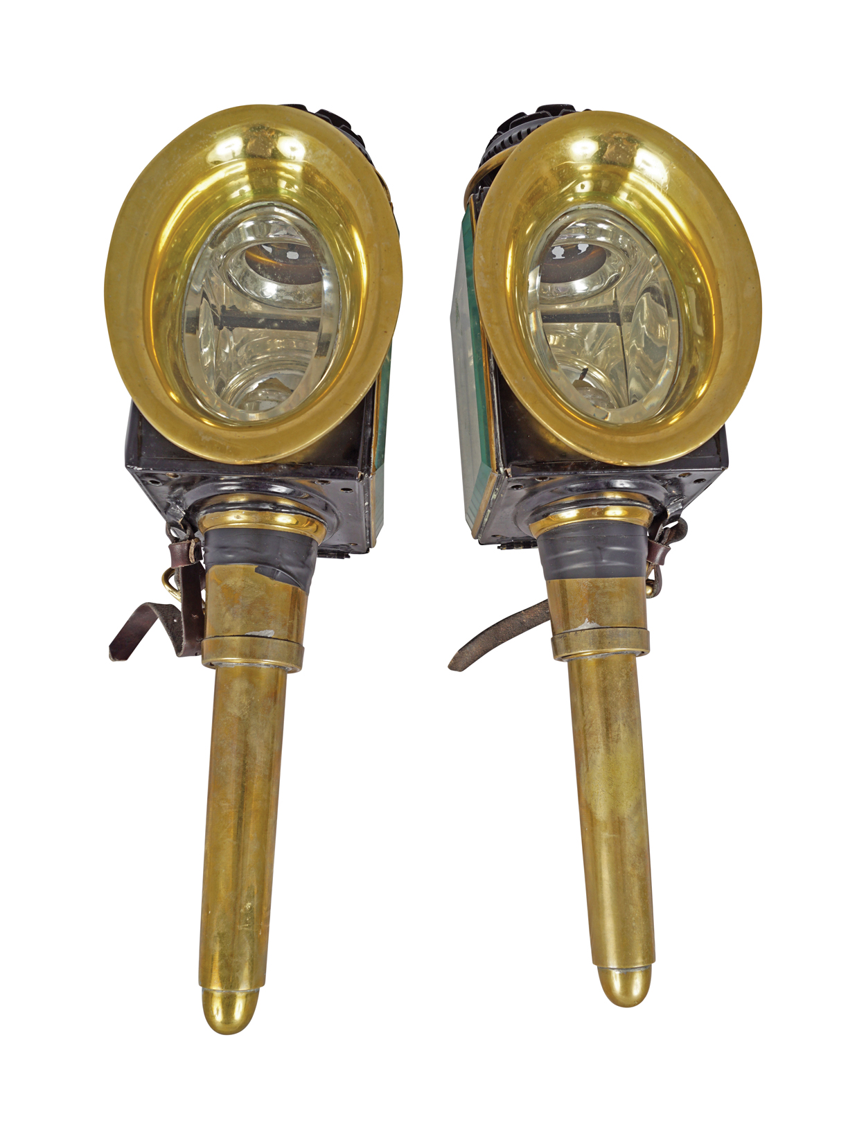 PAIR OF NINETEENTH-CENTURY BRASS AND METAL CARRIAGE LAMPS