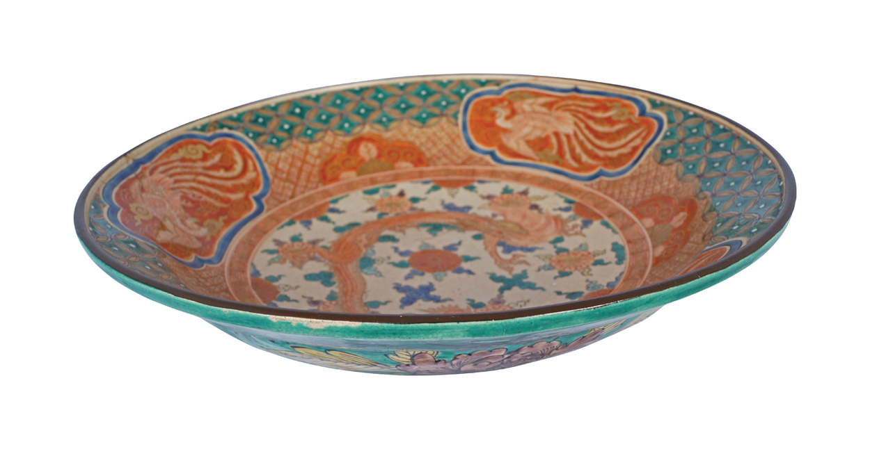 NINETEENTH-CENTURY JAPANESE POLYCHROME DRAGON DECORATED CHARGER