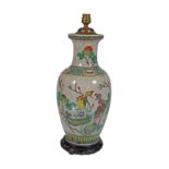 CHINESE CRACKLE GLAZE AND POLYCHROME VASE STEMMED TABLE LAMP