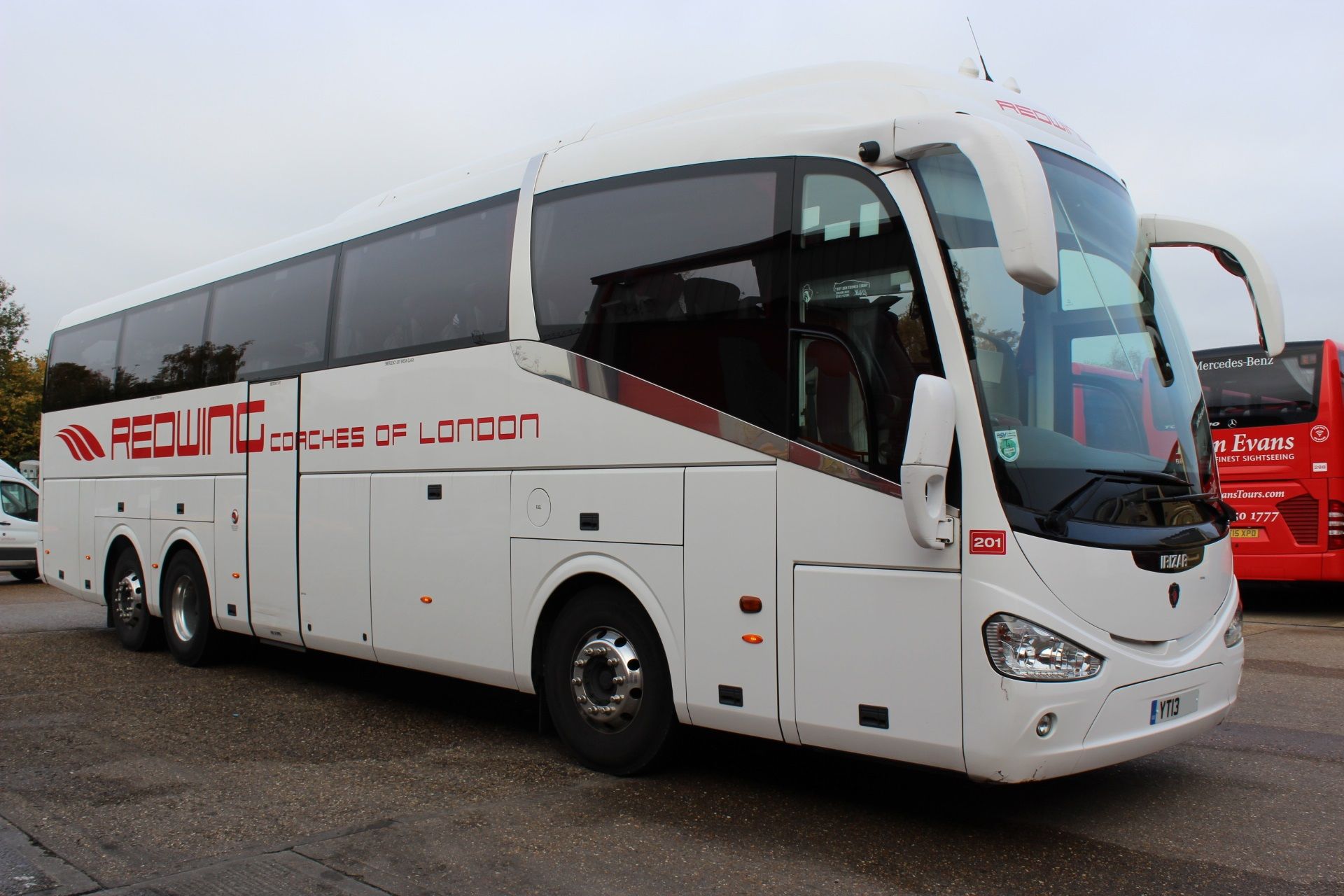 Scania Irizar K400 i6 - Reg: YT13 AOC Date of Registration: 11/3/2013 MOT Expiry: Nov/Dec 2018 - Image 2 of 7