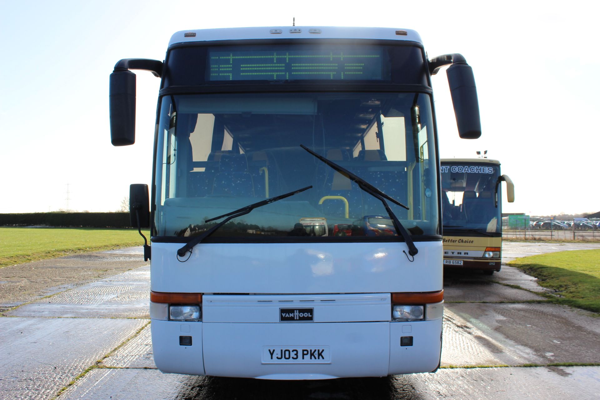 DAF VanHool Alizee SB4000 Reg: YJ03 PKK Date of Registration- 27/06/2003 MOT Expiry -